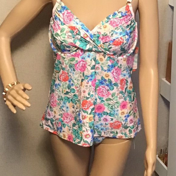 Swim Systems Other - SWIM SYSTEMS tankini swimsuit  34DD top small 🔥